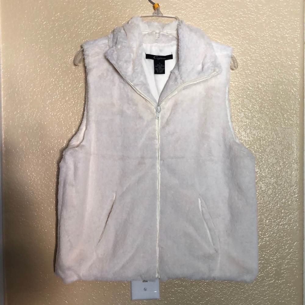 Cejon Womens faux fur vest.